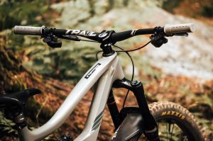Manubrio Trail one de Carbono Crocket 3